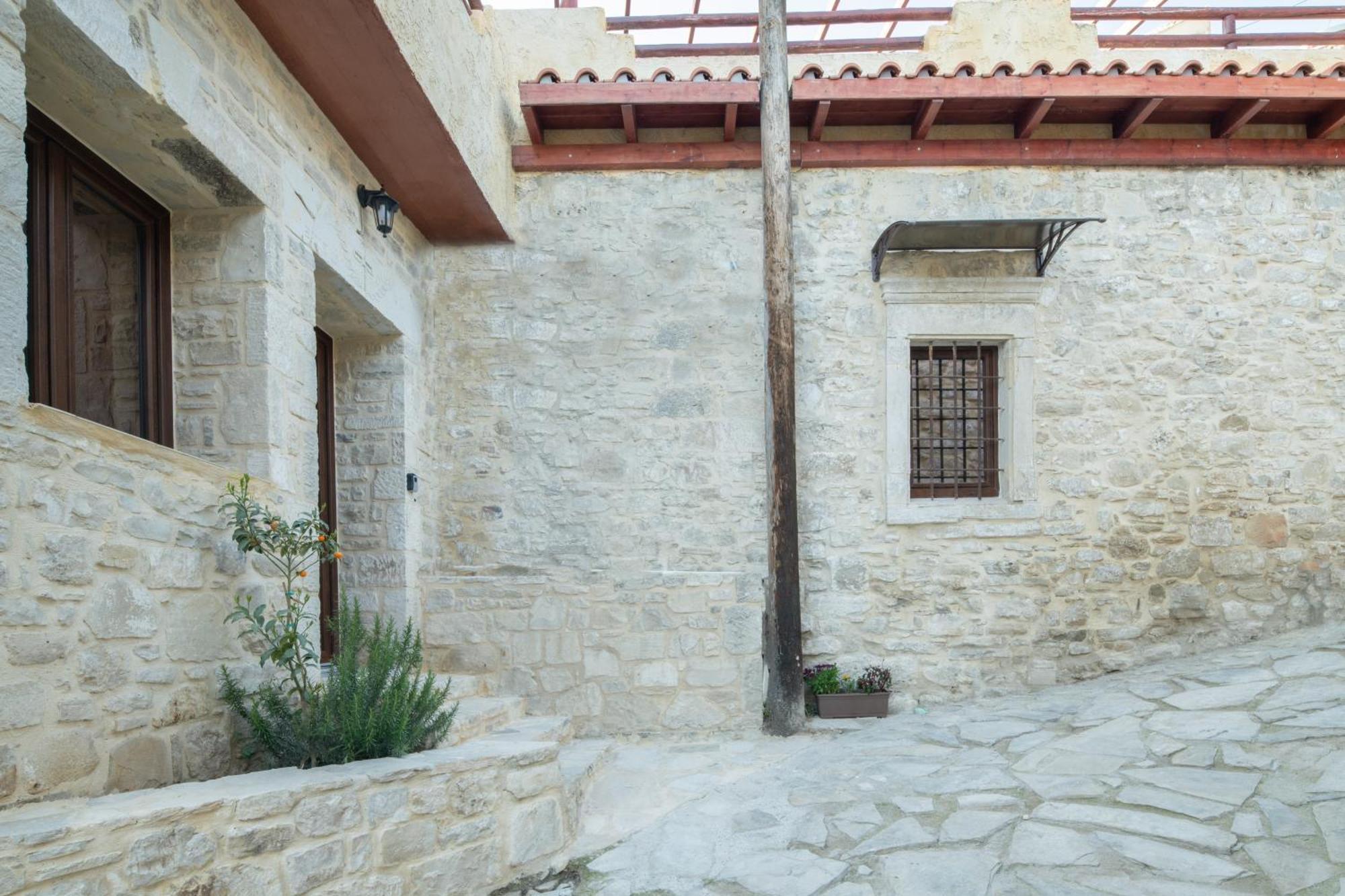 Draganigo Luxury Stone Houses 40 Min From Matala Ano Moulia 외부 사진